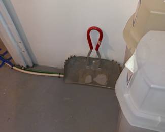 Items Located In The Lower Level