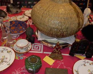 Items Located In The Dining Room