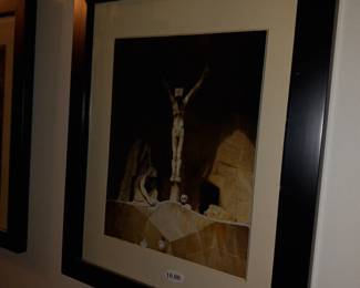 Items Located In The Entry / Central Hallway