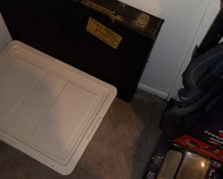 Items Located In The Third Floor ~ 3rd Bedroom