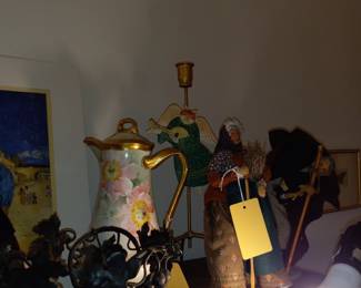 Items Located In The Dining Room