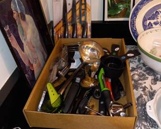 Items Located In The Entry / Central Hallway