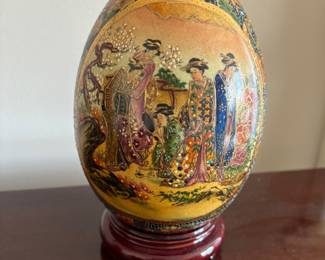 Satsuma Hand Painted Royal Egg