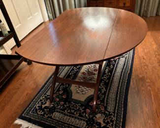 Mahogany Drop Leaf Coffee Table - 52"w x 32"d