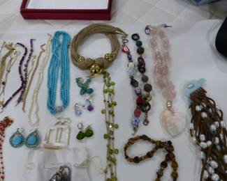 Jewelry & costume watches