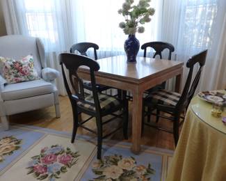 Expandable flip-top card/dining table with 4 chairs, wing chair