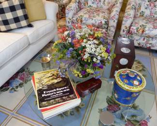 Lucite & round glass top coffee table, bric-a-brac