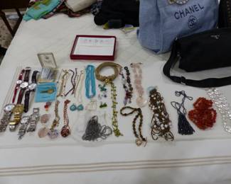 Jewelry & costume watches