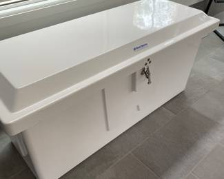 Westmarine storage box - excellent condition