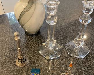 Pair of VSO candle holders, Alabaster-veined glass vase, Judica - mezuzah