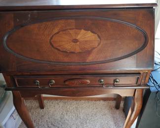 drop leaf desk