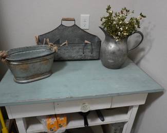 decor, farm house table