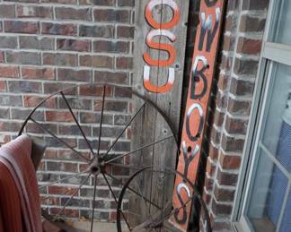 OSU signs, wagon wheels