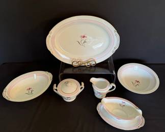 Mikado Serving Pieces