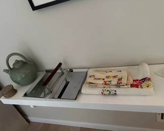 Tea Pot, Vintage Serving Try & Linens