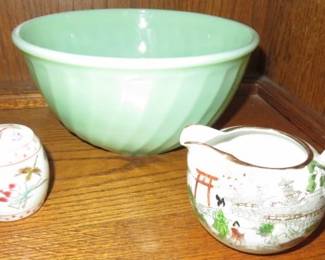 Jadeite Swirl Mixing Bowl