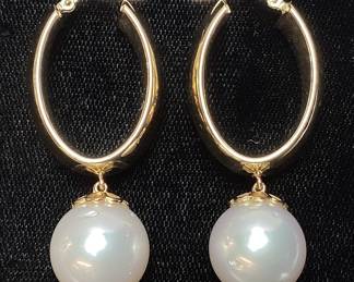 14KT YELLOW GOLD SOUTH SEA PEARL ON HOOP EARRINGS, 12.8g TOTAL WEIGHT, IAS APPRAISAL $3,820.00