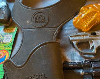 Man From U.N.C.L.E. Toy Pistol Holder