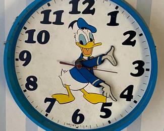 Donald Duck Clock