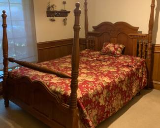 Lovely queen size bed