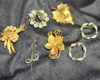 vintage brooches