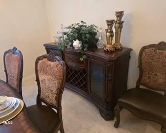 Beautiful Dining set with Table ,6 chairs Buffet..