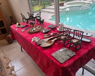 Metal butterflies and lg wooden items  