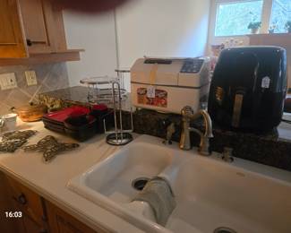 Red and black dish set for 4