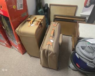 2 pieces of luggage