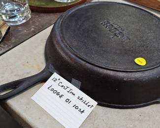 CAST IRON SKILLET