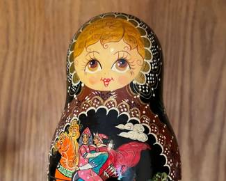 Hand painted Russian nesting dolls