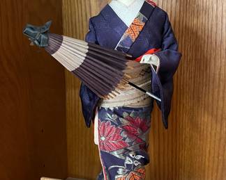 Vintage Japanese geisha doll