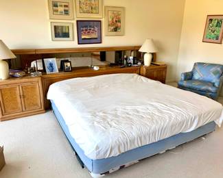 Thomasville console headboard with king size bed