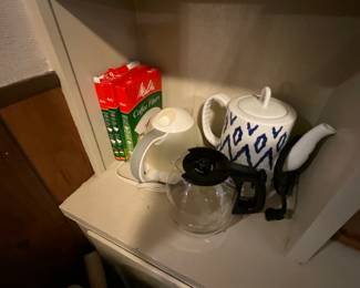 Items in dining area of kitchen