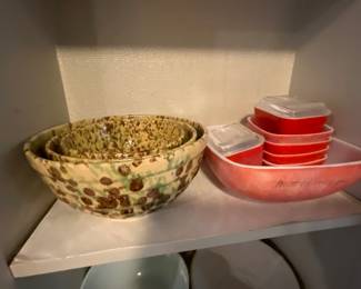 Items in dining area of kitchen