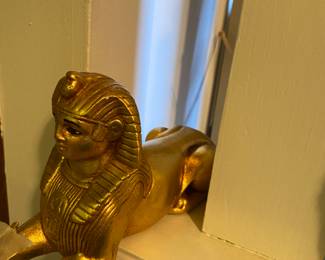 Sphinx - Closeup of some of the items  just inside front door 