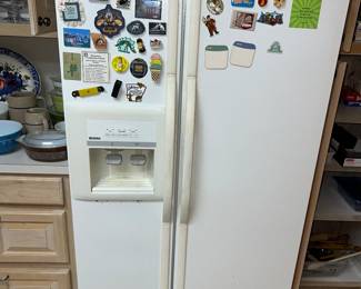 Kenmore Refrigerator 
