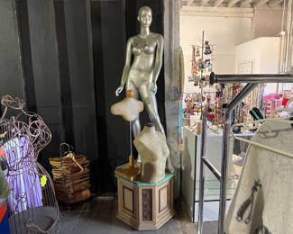 Many Mannequins
