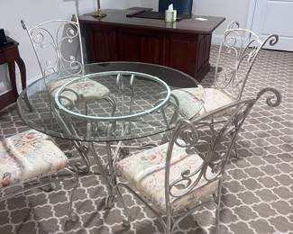 Iron table and chair set