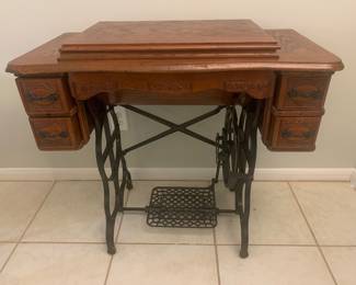 Antique Wrought Iron Singer Sewing Machine Table with pedal. 