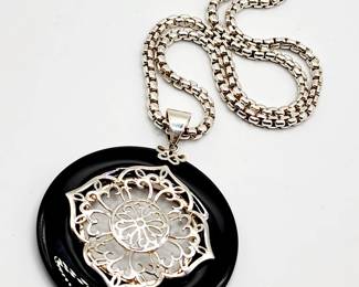 Onyx & sterling silver pendant 