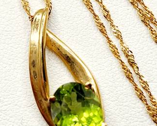 14k gold peridot pendant necklace 