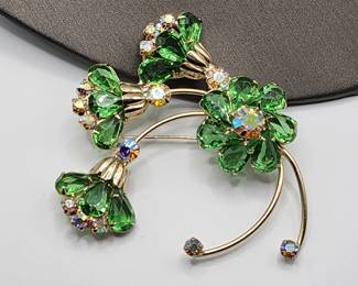 Vintage rhinestone pin