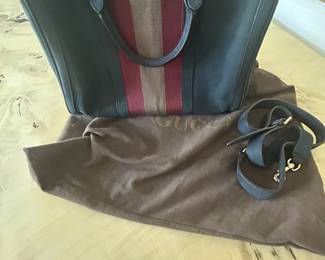 VINTAGE AUTHENTIC GUCCI HANDBAG