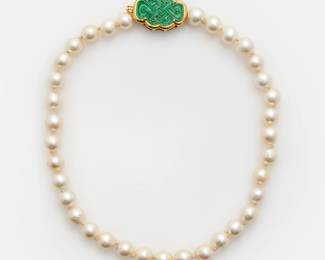 50. GUMPS Cultured Pearl Necklace with 18k Jadeite Jade Clasp