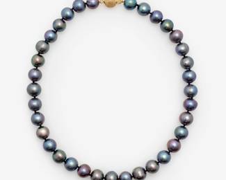 114. Black Tahitian Pearl Necklace w/14k Clasp