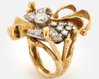 105. Designer Diamond 18k Plat Ribbon Motif Cocktail Ring, sz. 5.75