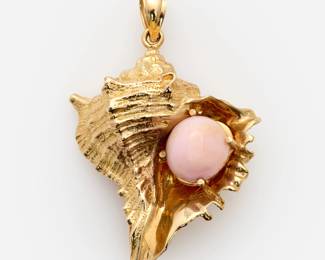 42. 14k Designer Conch Shell Pendant with a Conch Pearl