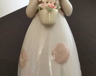 Lladro Porcelain Figurine Naughty Girl 
