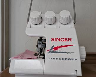 Singer Tiny Serger